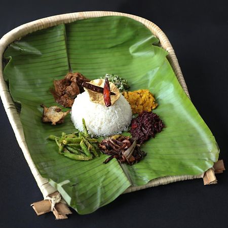 Manthila Hotel Anuradhapura Ngoại thất bức ảnh