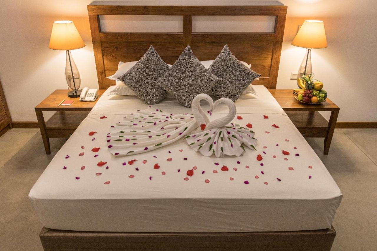Manthila Hotel Anuradhapura Ngoại thất bức ảnh
