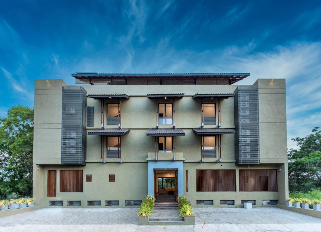 Manthila Hotel Anuradhapura Ngoại thất bức ảnh