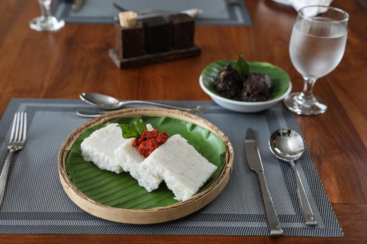Manthila Hotel Anuradhapura Ngoại thất bức ảnh
